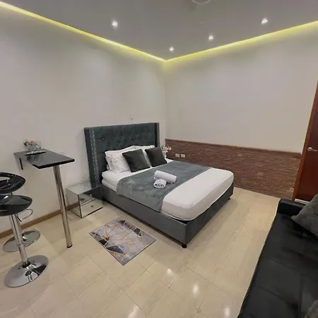 Pensión Luxury 4*